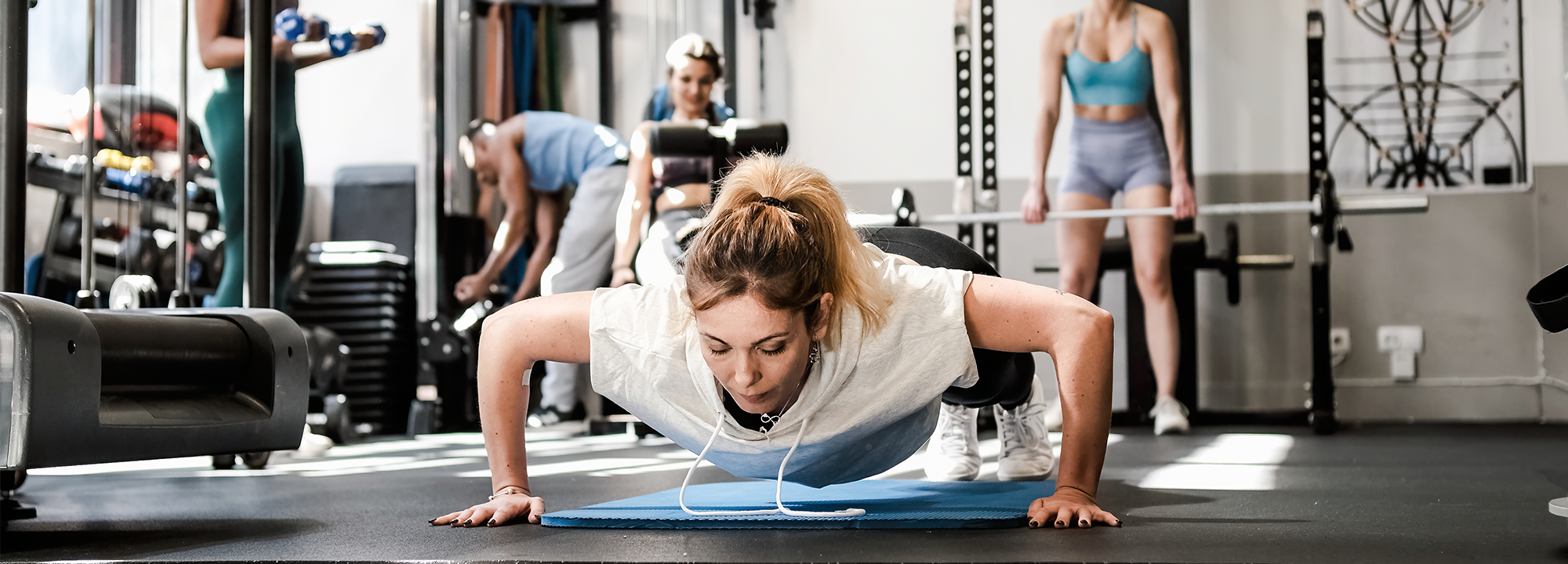 Circuits is a total-body session blending strength, cardio, and core in timed stations, giving you the perfect mix of effort and recovery to build fitness, burn calories, and keep workouts exciting.
